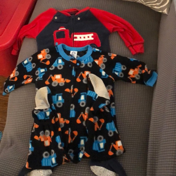 Boys footie pjs - Picture 1 of 1